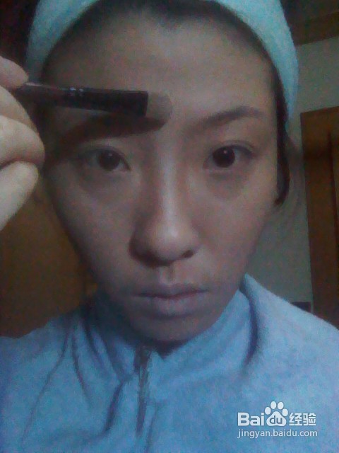 怎样用底妆打造立体脸型