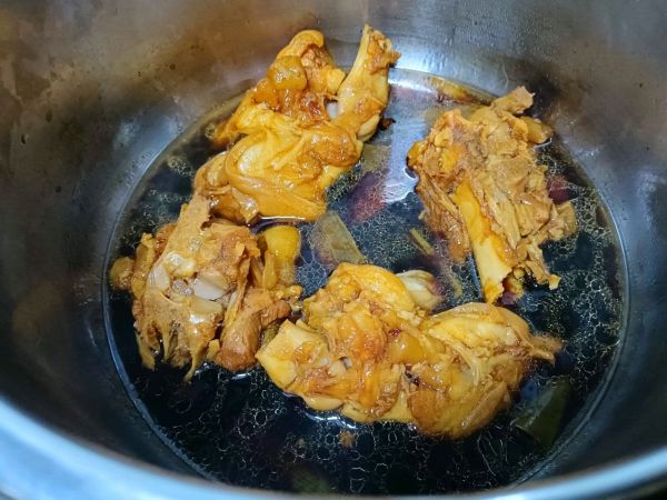 奥尔良风味烤猪蹄