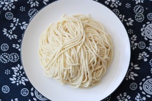 榨菜肉丝面怎么做?