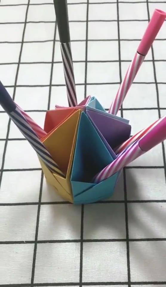 实用笔筒怎么做