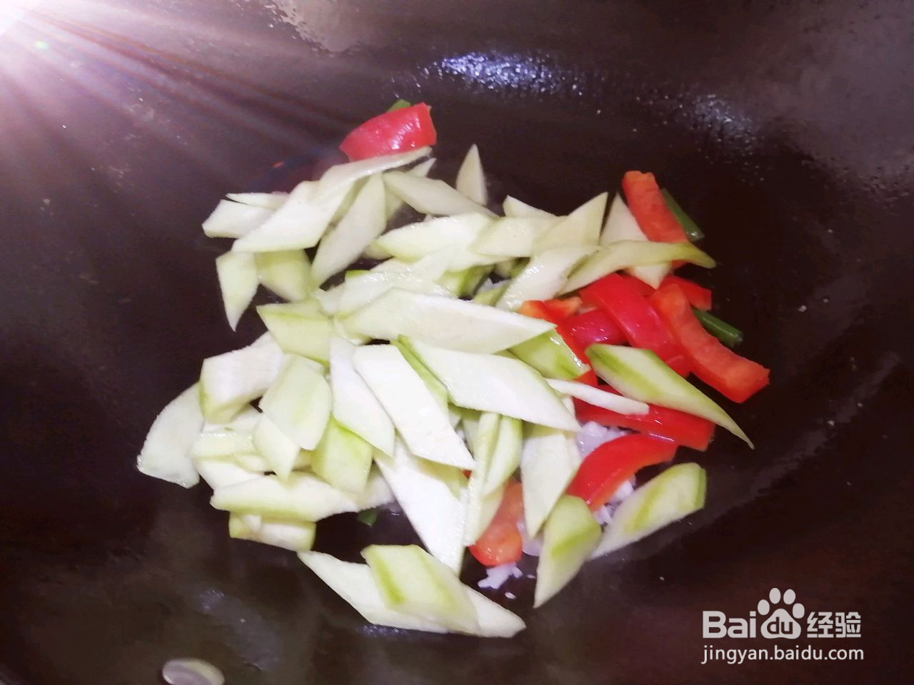小炒丝瓜什锦菜的做法