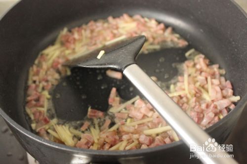 就该这样做咸肉胡萝卜饭