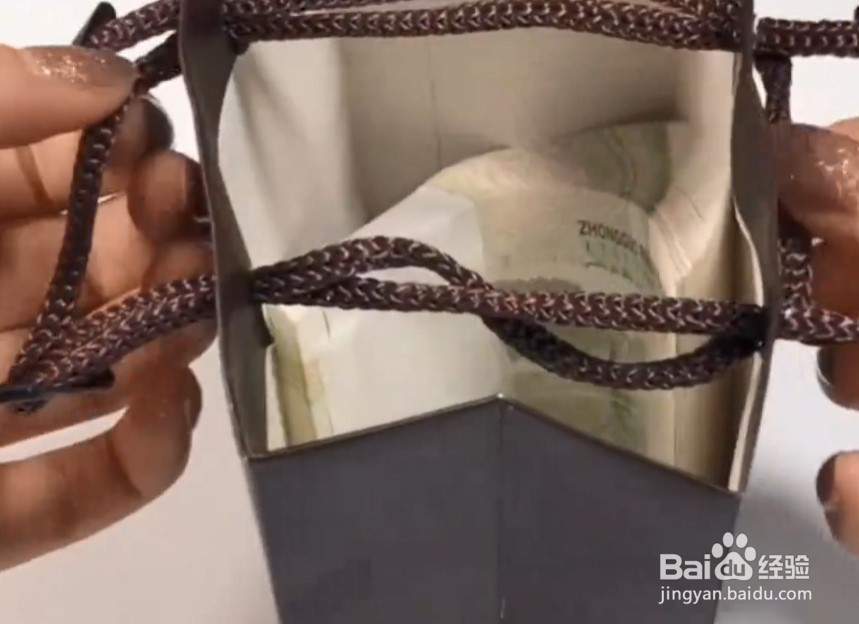 如何正确使用礼品袋？