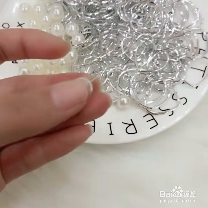 制作爱心的耳环的教程