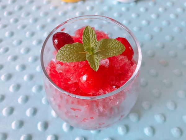 夏日特饮蔓越莓沙冰