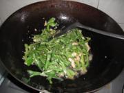 怎样自制黄豆酱甜椒扁豆角炒肉