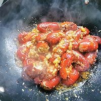 美味蒜泥小龙虾