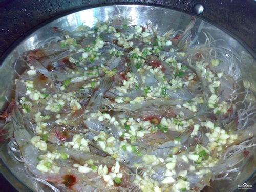 一虾两味之蒜茸粉丝蒸明虾