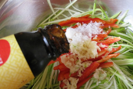 凉拌西葫芦丝怎么做