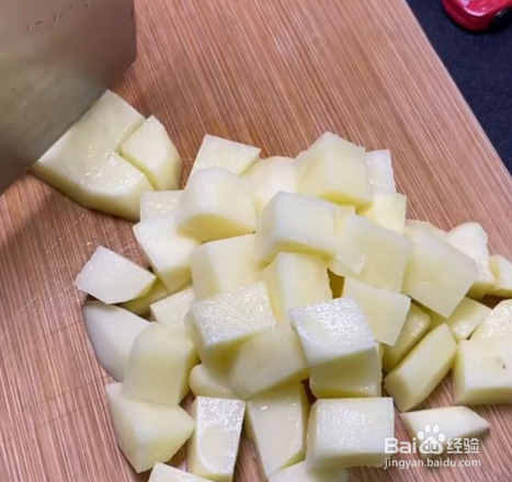 家常红烧土豆丁怎么做才好吃？