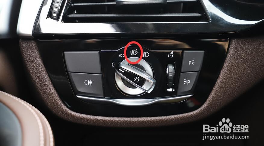 宝马自动大灯怎么开启