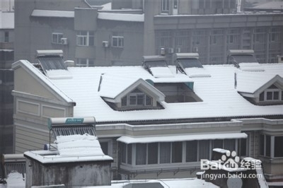 <b>从地域上看太阳能热水器和空气能热水器哪个好</b>