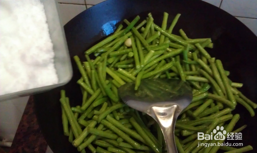 蒜子炒豇豆怎么做