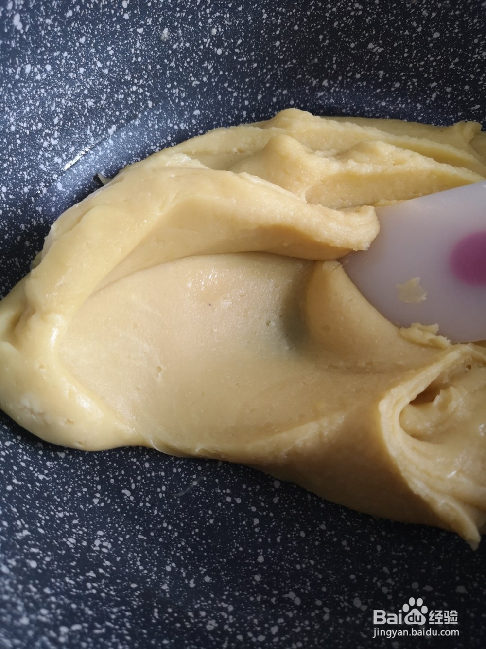 自己做入口即化奶香味十足绿豆糕