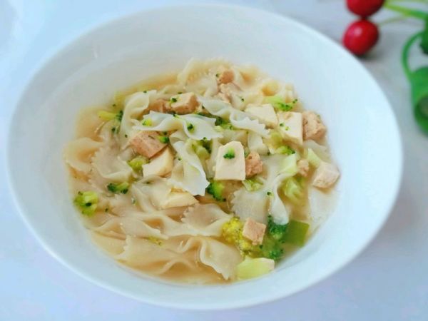 蔬菜豆腐蝴蝶面