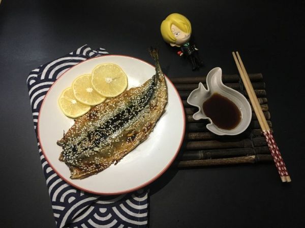 蒲烧香烤秋刀鱼