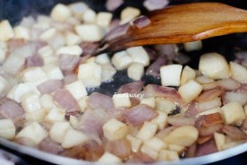 如何做黑椒杏鲍菇牛肉粒？