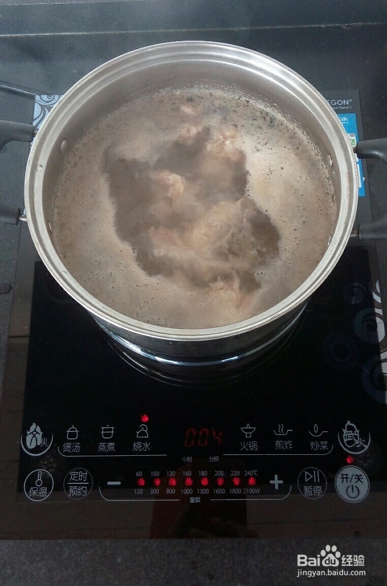 怎样煲滋补养生虫草花龙骨汤?