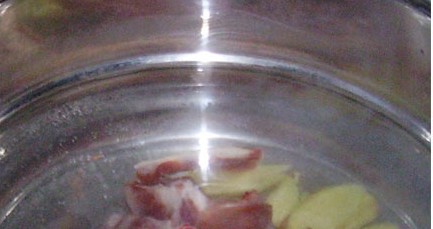 排骨白萝卜汤怎么做