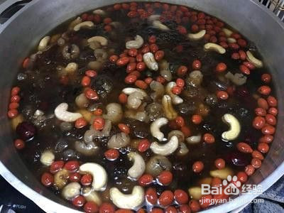 胶原蛋白甜汤的做法