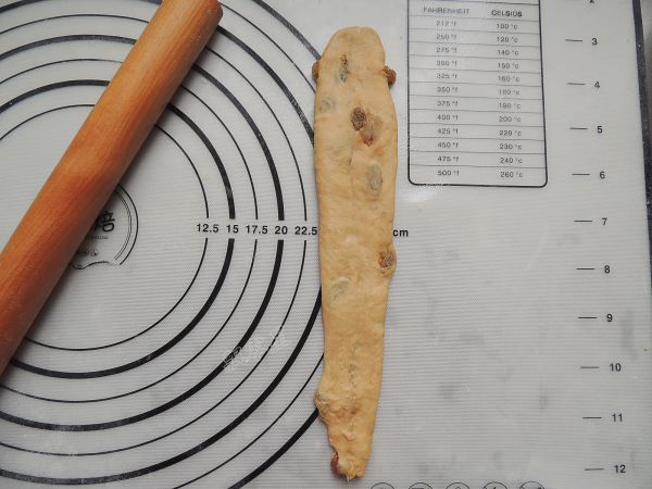 红糖葡萄干早餐卷