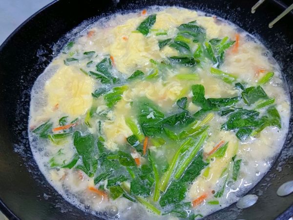 菠菜蛋花疙瘩汤