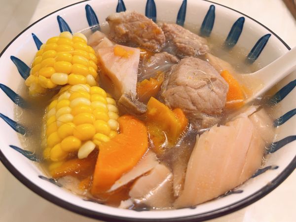 广式排骨莲藕汤