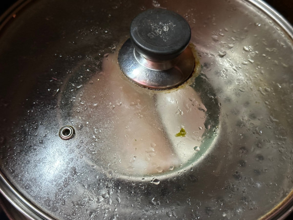 让孩子爱上吃饭深海鳕鱼烧汁炒饭