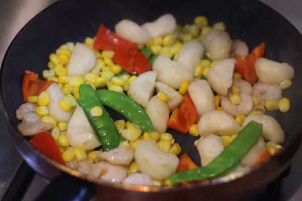 时蔬马蹄炒虾仁