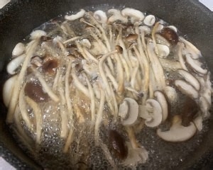 教你制作美味的茶树菇炒牛肉
