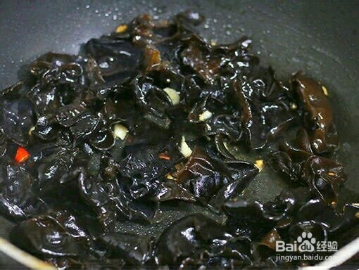 餐桌上的清道夫的做法