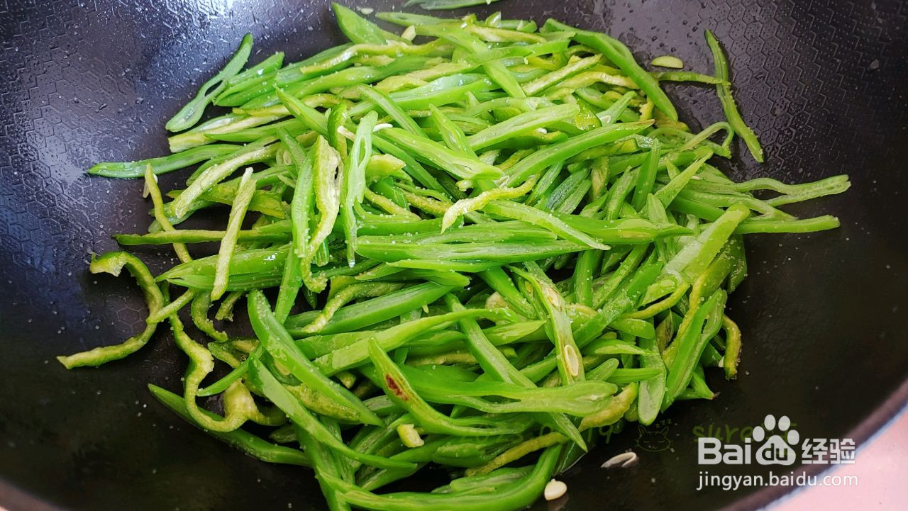 青炒葱椒扁豆丝的做法