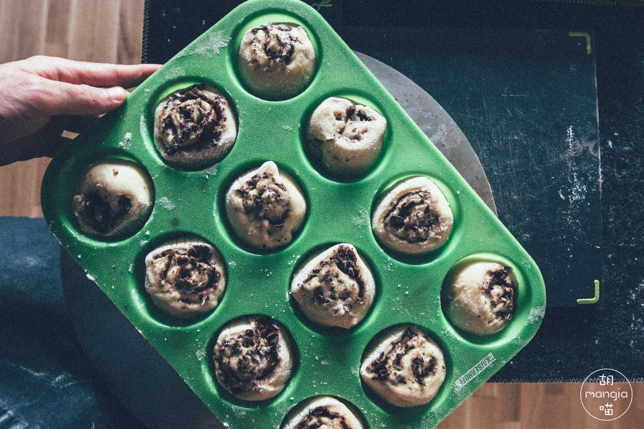 在家也能做美味的巧克力面包卷,十分好吃!