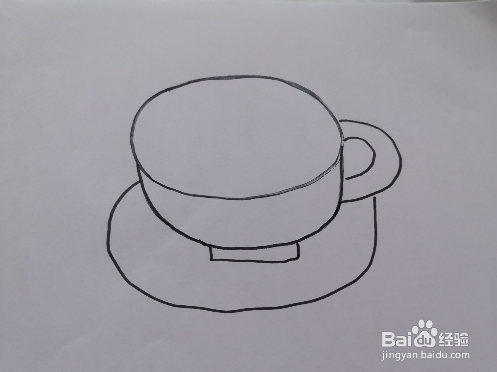 如何画一杯拿铁咖啡