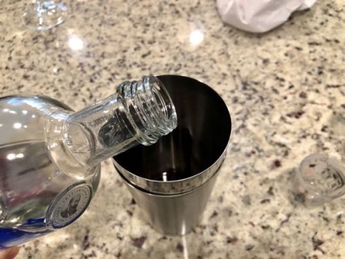 蓝莓瑞塔鸡尾酒