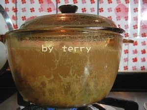 教你怎么做番茄土豆玉米排骨汤