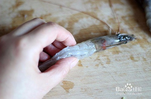 茄子歌介绍蒜蓉虾的做法