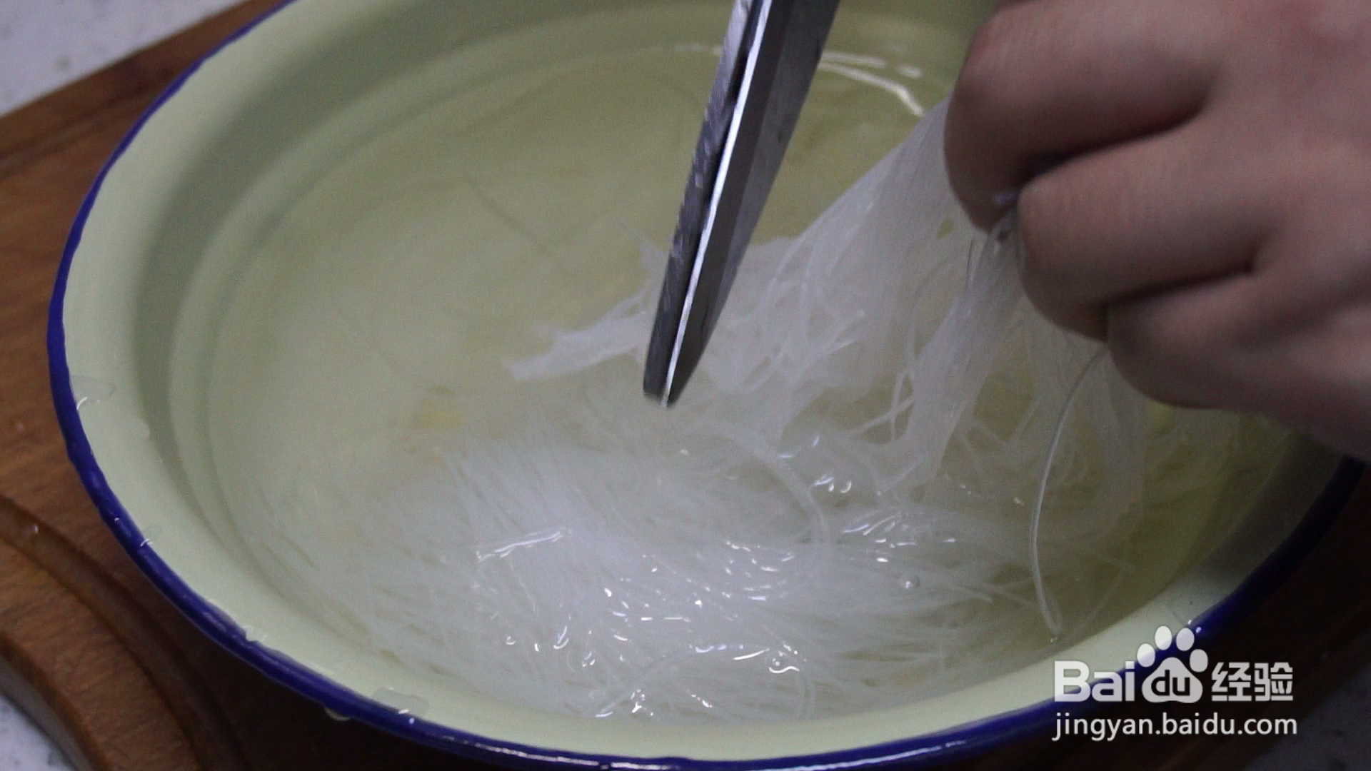 菠菜拌粉丝的做法