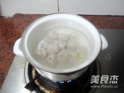 菜心豆腐丸子汤