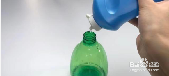 蒙口羽绒服怎么洗最好