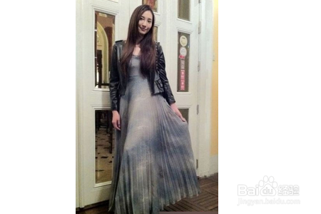 长裙怎么搭配上衣？