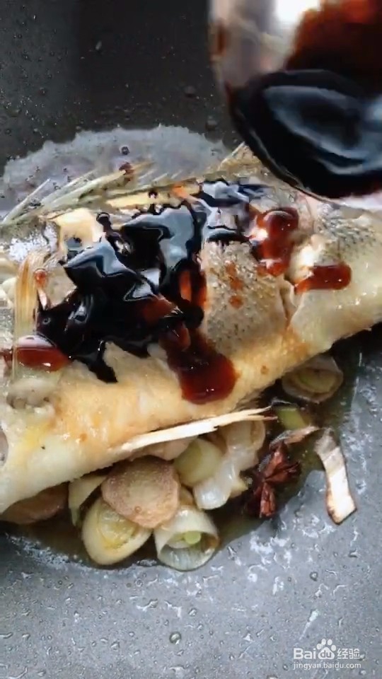 红烧海鲈鱼教程