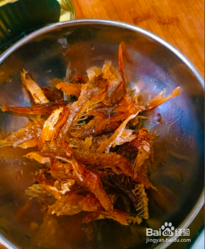 家常菜：鲮鱼油麦菜