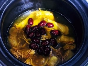 如何做虫草花炖鸡汤