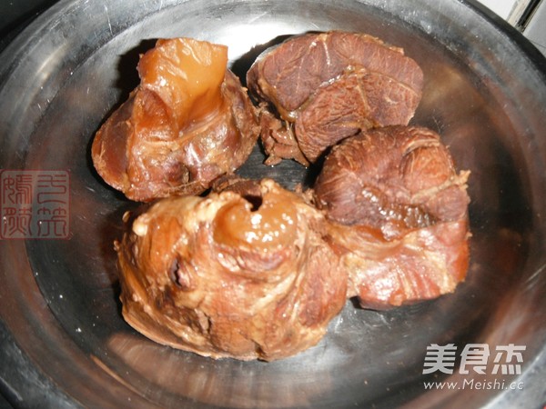 招牌酱牛肉的做法