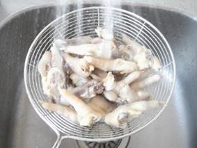 野山椒泡凤爪怎么做？家常做法详细教程~