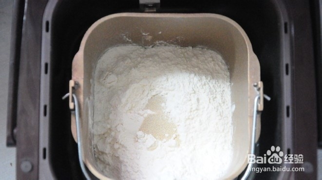 怎么做家常蜜枣小面包