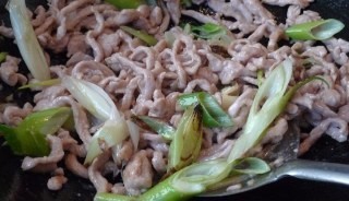 酱爆肉丝的家常做法