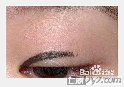 单眼皮MM如何画烟熏妆图解小烟熏眼妆的画法