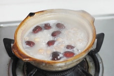 美味花生红枣粥的做法